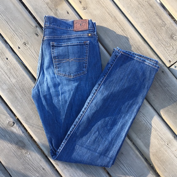 Lucky Brand Denim - Lucky Brand Sweet ‘N Straight Jeans 8/29 R